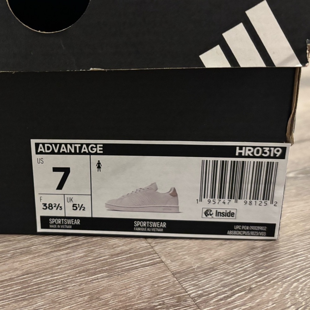 NWT Adidas Women Lifestyle Advantage Shoes - Picture 5 of 6